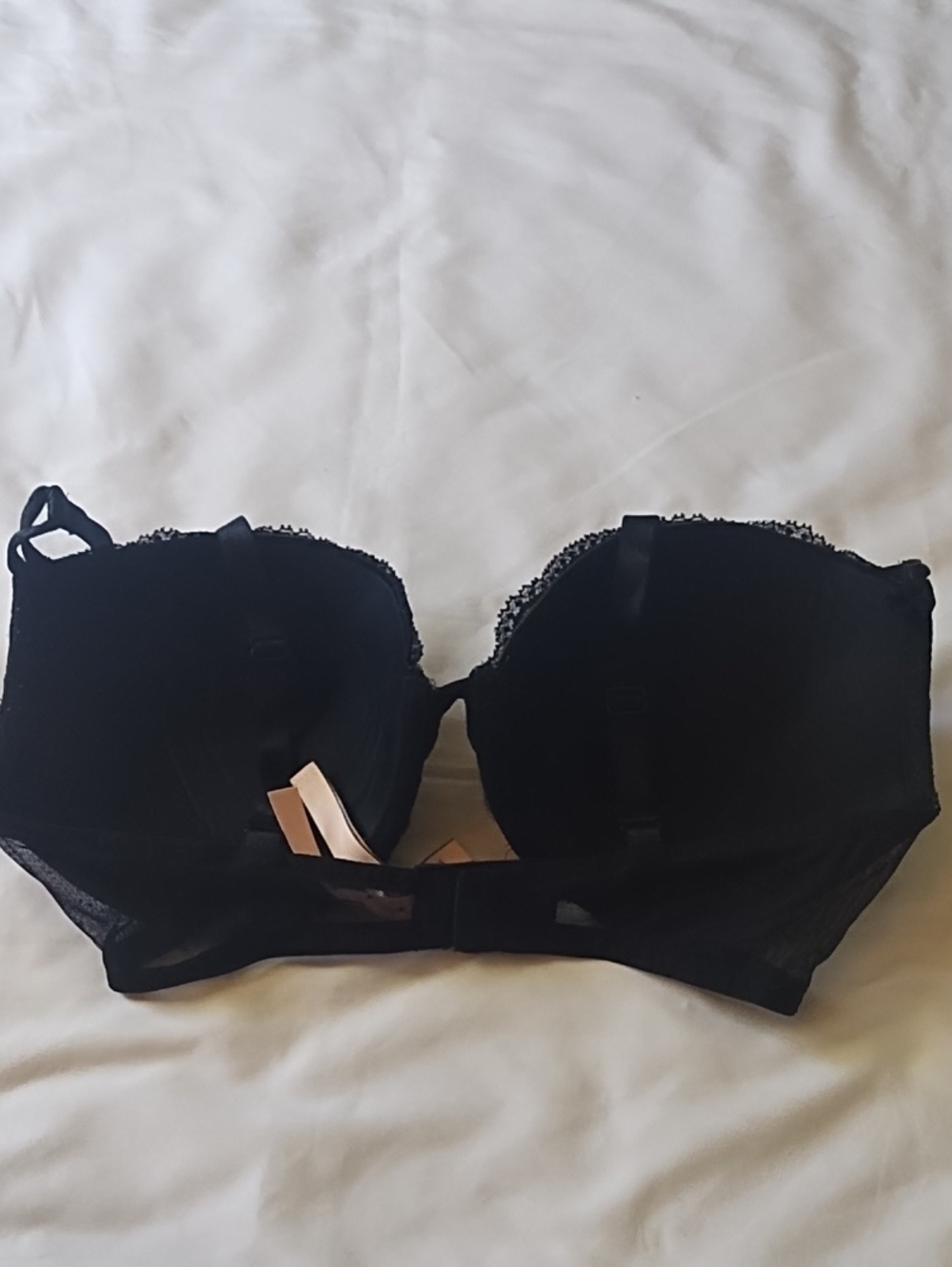 Victoria's Secret Push-Up Bra - Picture 5 of 10